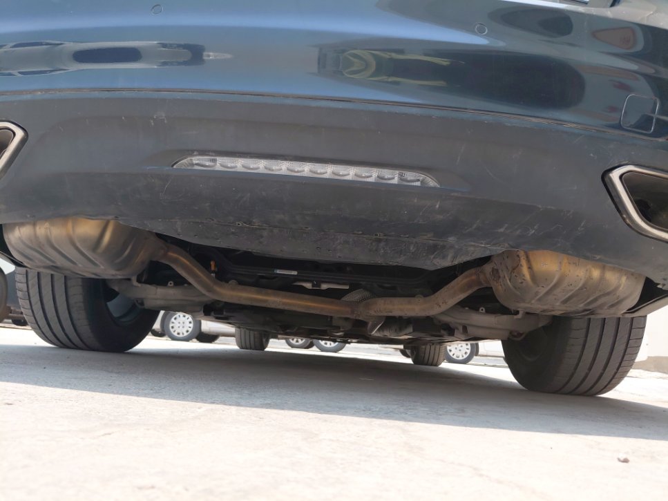 Ford Taurus  2022 image