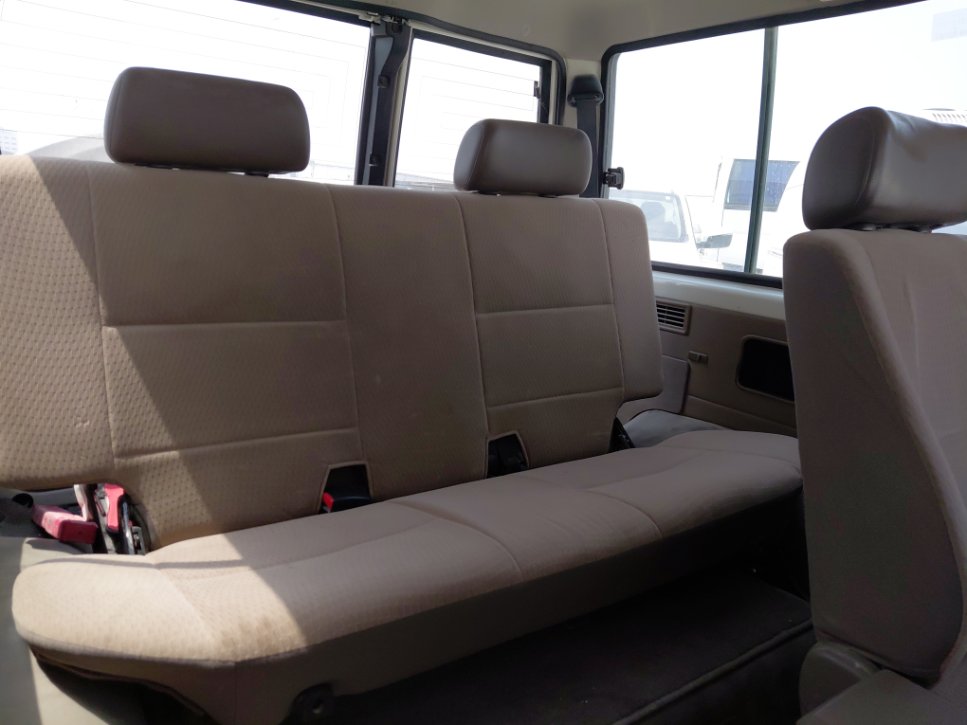 Toyota Land Cruiser Wagon  2021 image