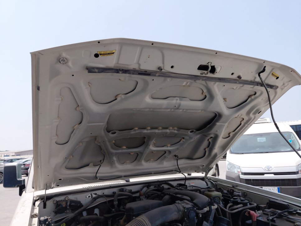 Toyota Land Cruiser Wagon  2021 image