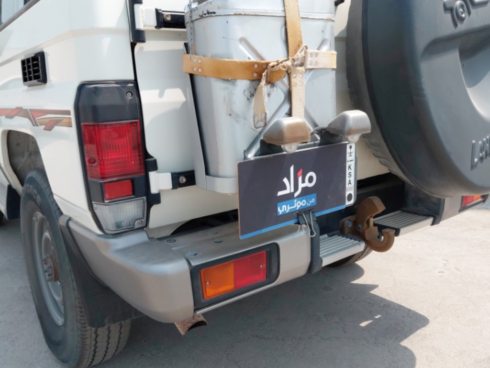 Toyota Land Cruiser Wagon  2021 image