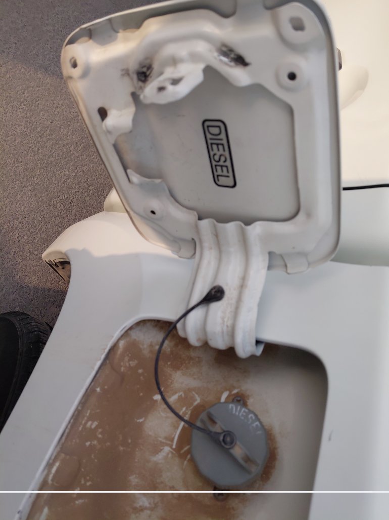 ميتسوبيشي L200  2022 image