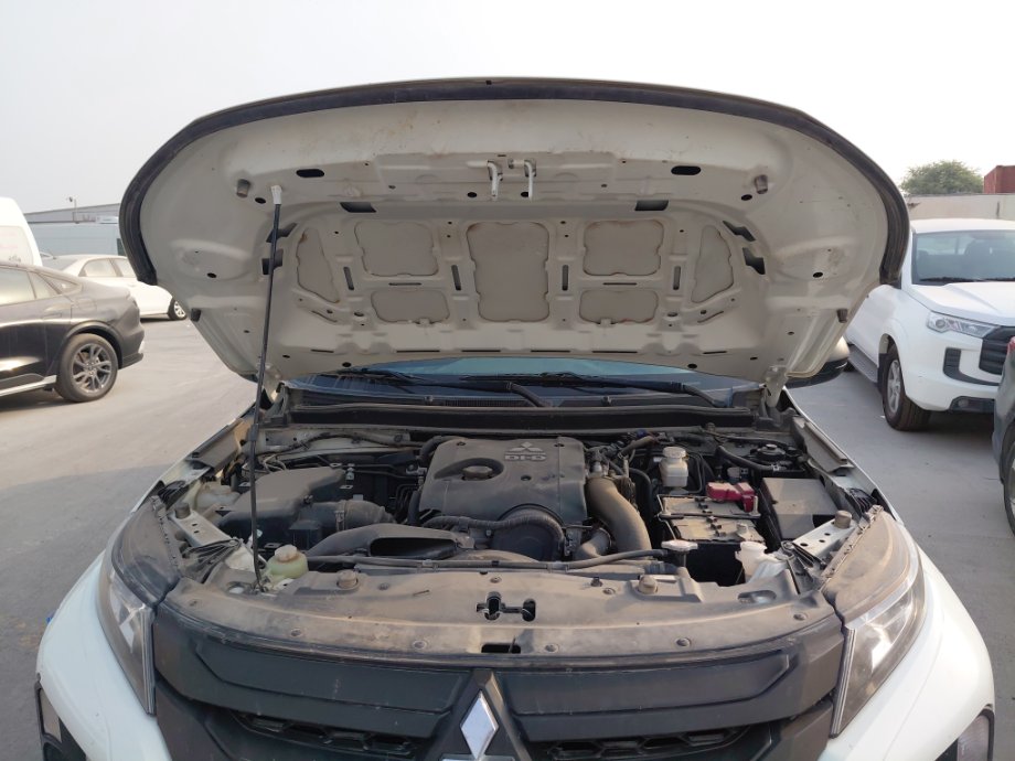 ميتسوبيشي L200  2022 image