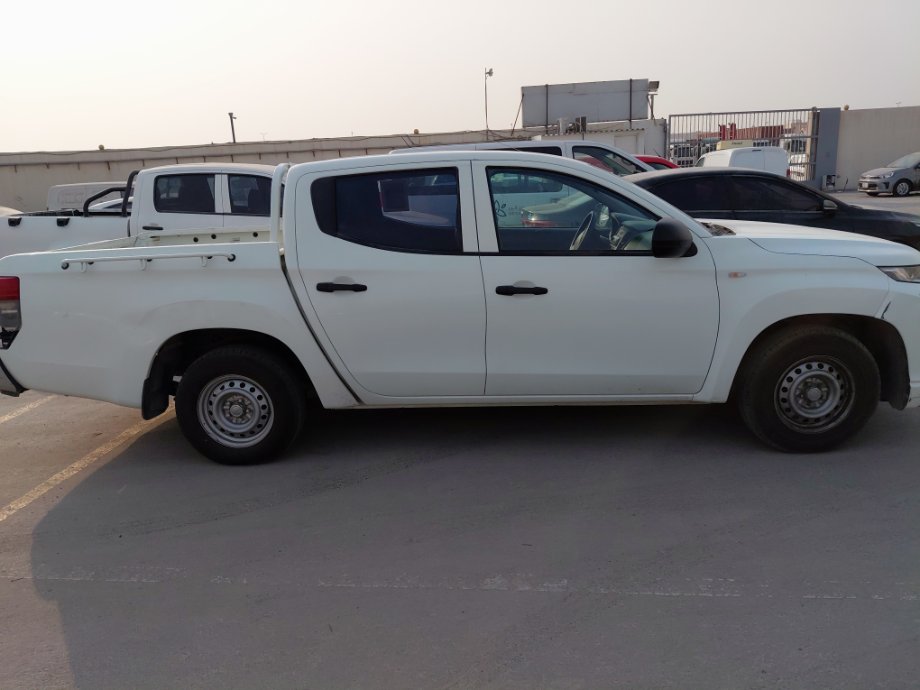 ميتسوبيشي L200  2022 image
