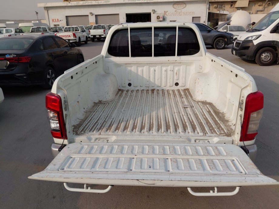 ميتسوبيشي L200  2022 image