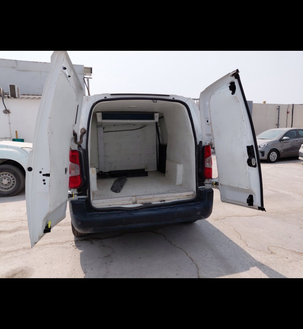 Peugeot  Partner  2023 image