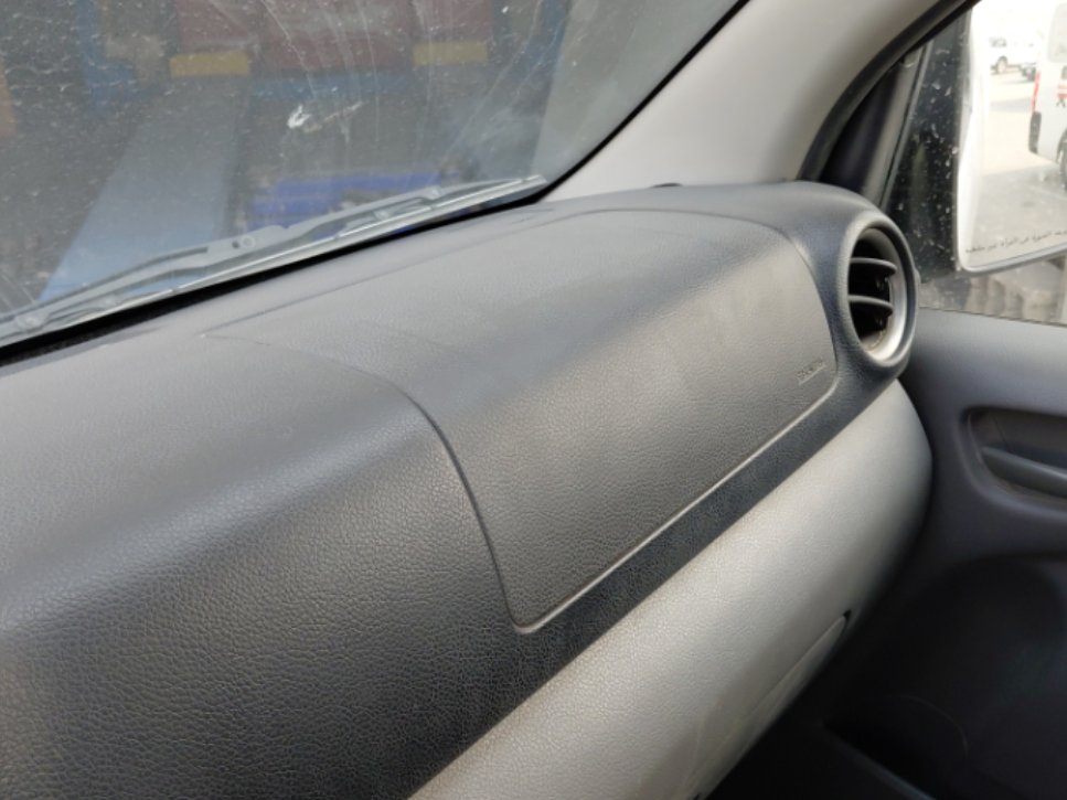 Nissan Urvan  2020 image