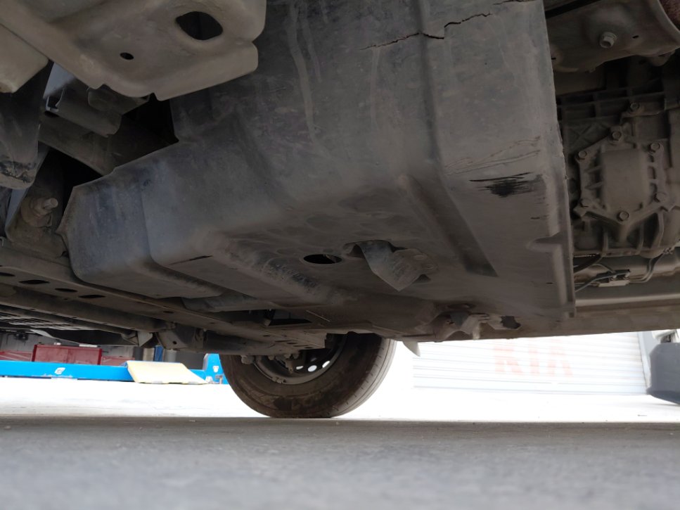 Nissan Urvan  2020 image