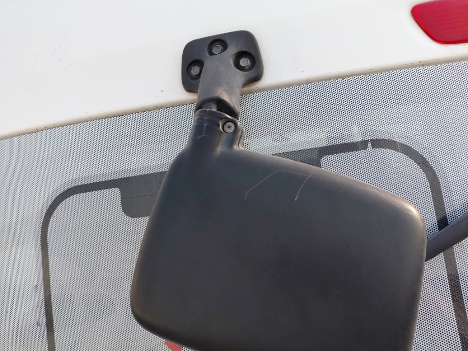 Nissan Urvan  2020 image