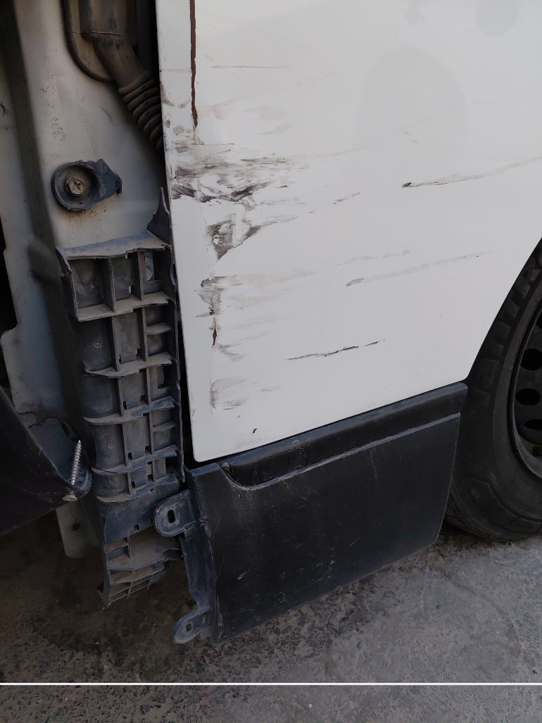 Nissan Urvan  2020 image