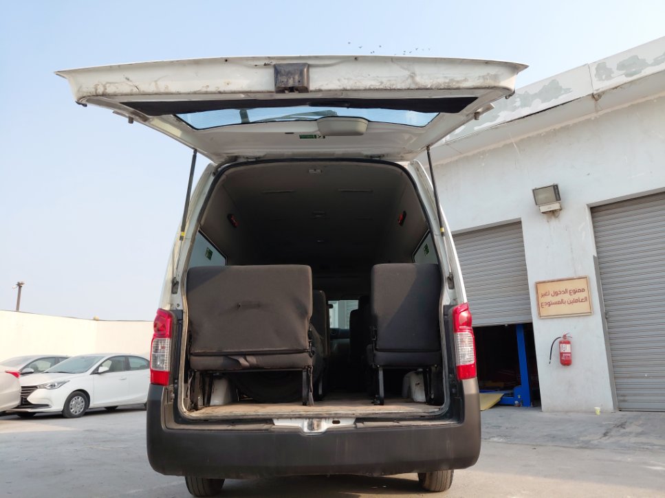 Nissan Urvan  2020 image