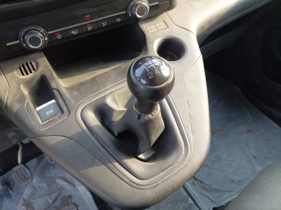 Peugeot  Partner  2023 image