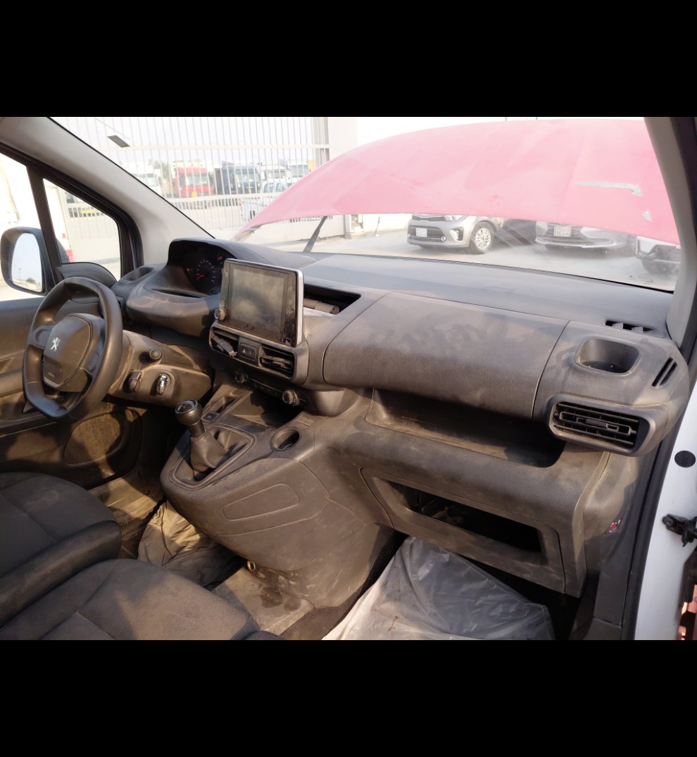 Peugeot  Partner  2023 image