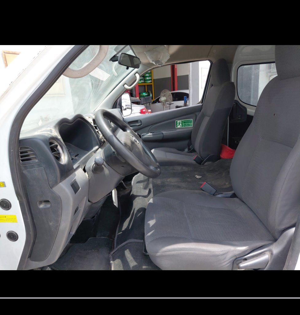 Nissan Urvan  2020 image