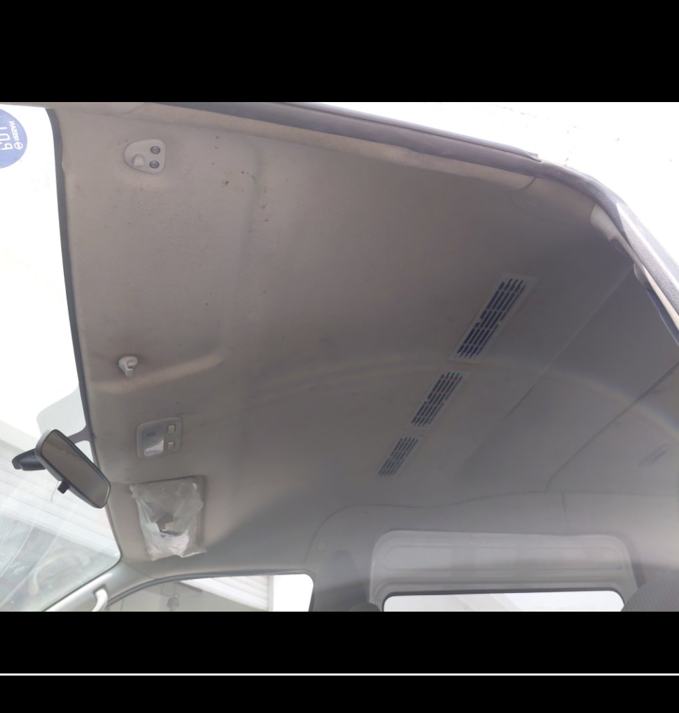 Nissan Urvan  2020 image