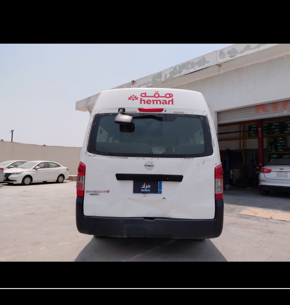 Nissan Urvan  2020 image