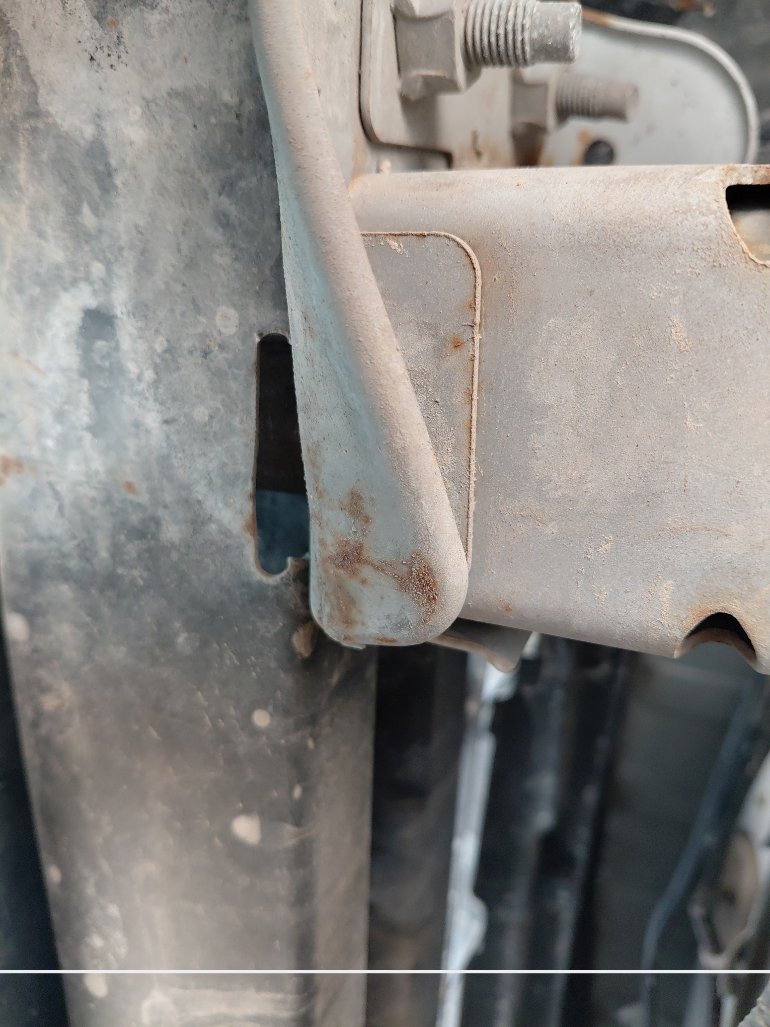 Nissan Urvan  2020 image