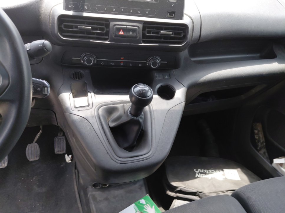 Peugeot  Partner  2022 image