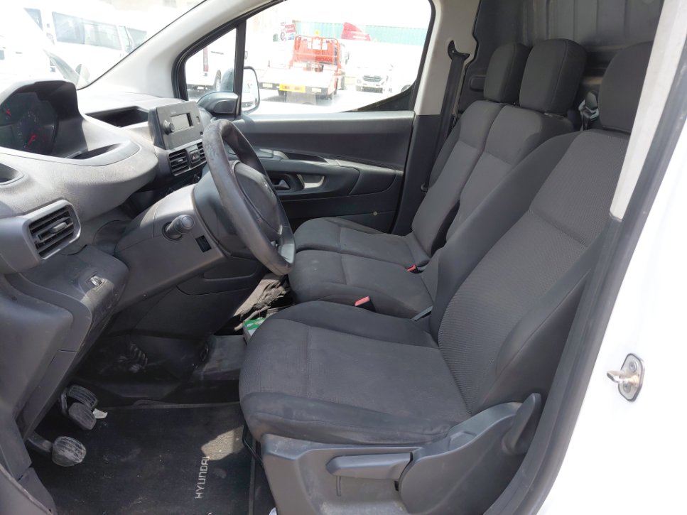 Peugeot  Partner  2022 image