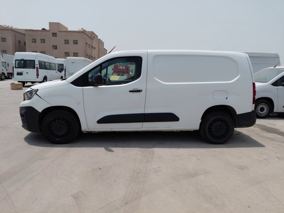 Peugeot  Partner  2022 image