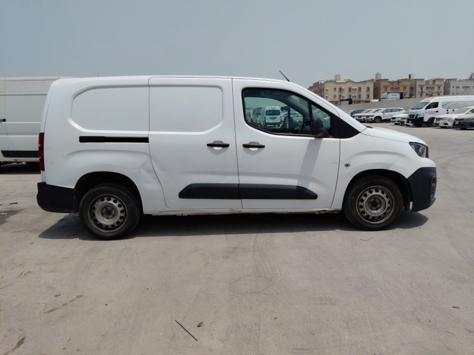 Peugeot  Partner  2022 image