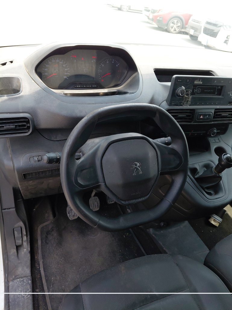 Peugeot  Partner  2022 image