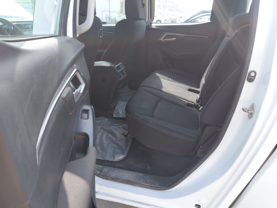 Isuzu D MAX  2022 image