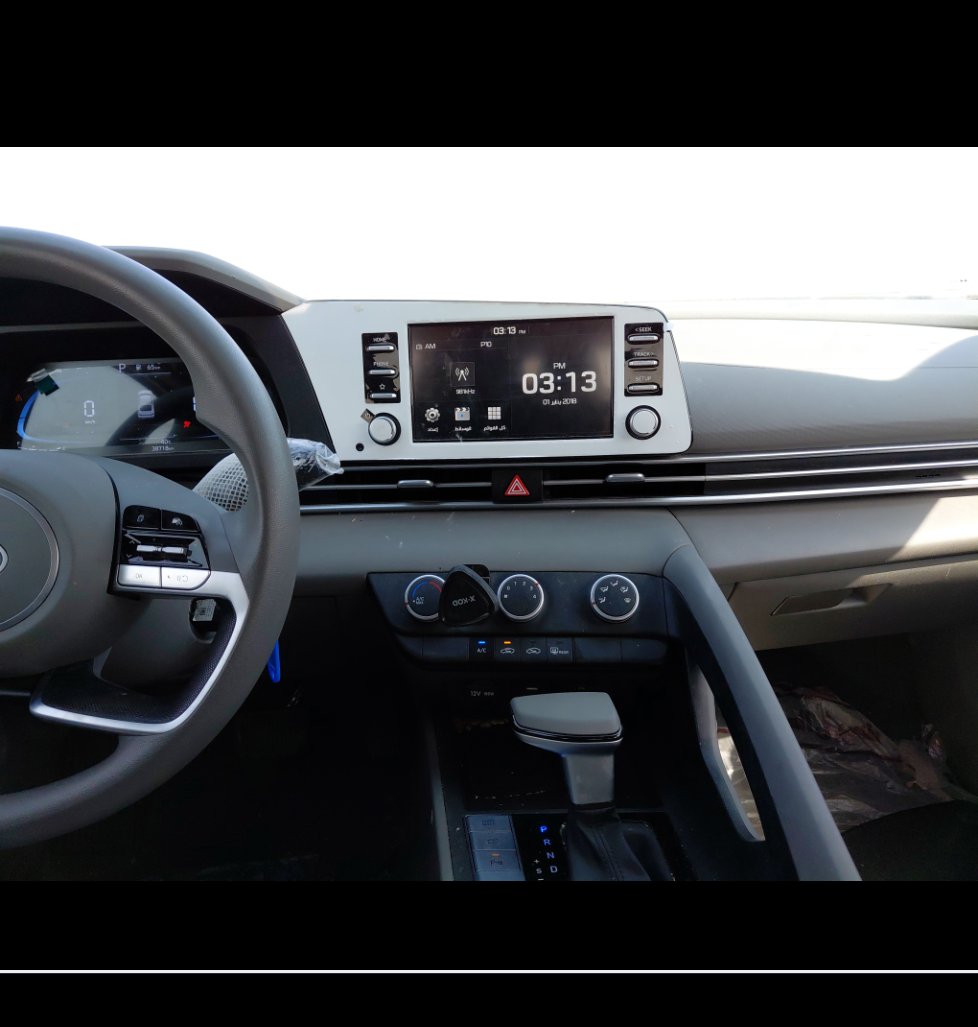 Hyundai Elantra  2024 image