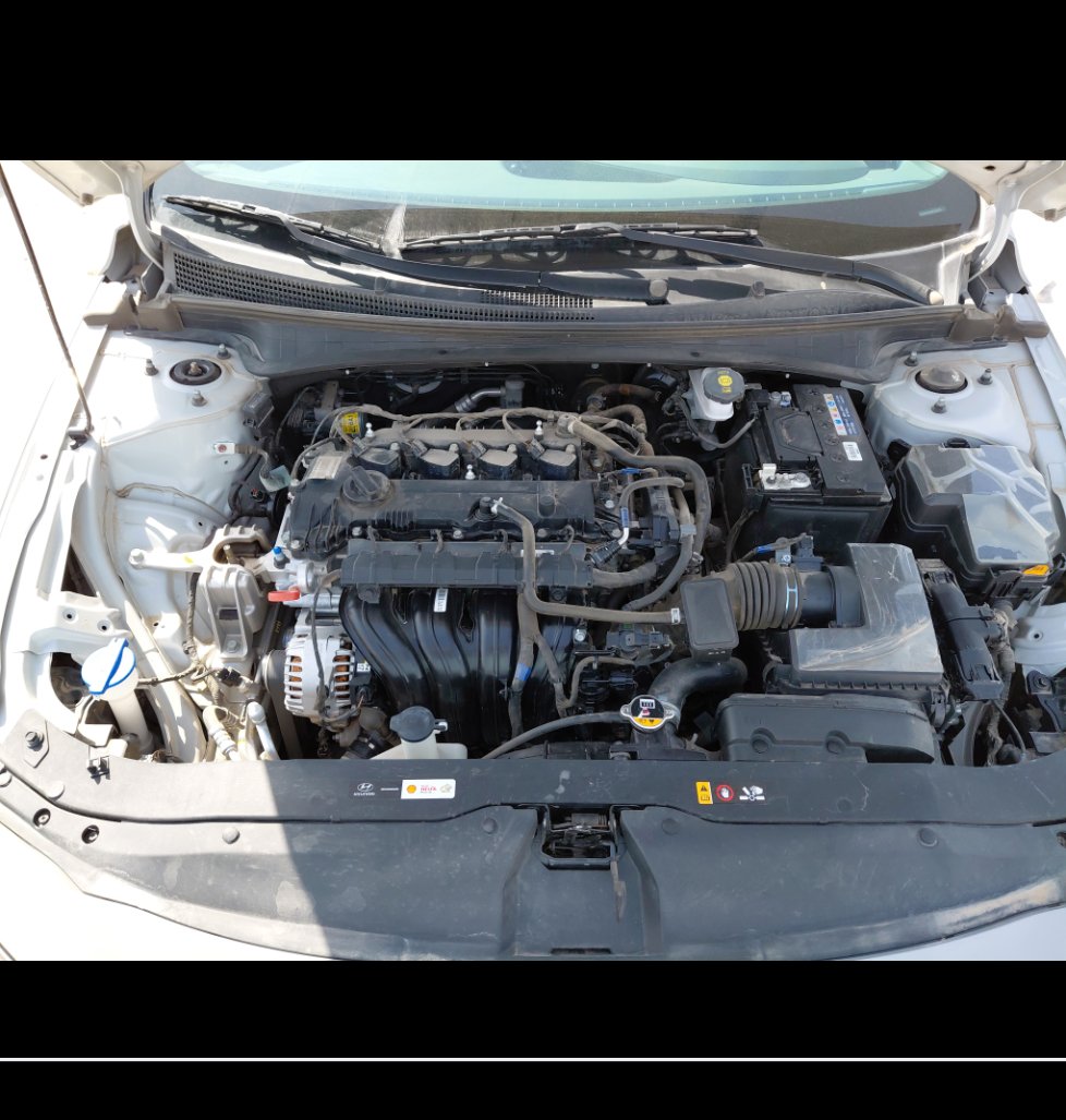 Hyundai Elantra  2024 image