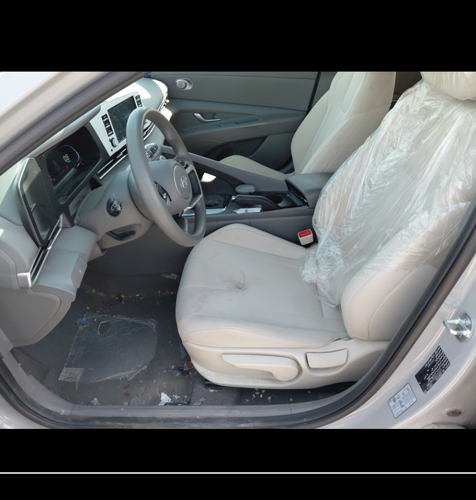 Hyundai Elantra  2024 image