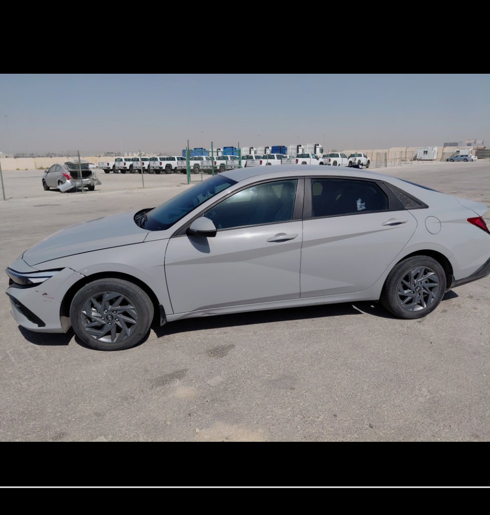 Hyundai Elantra  2024 image