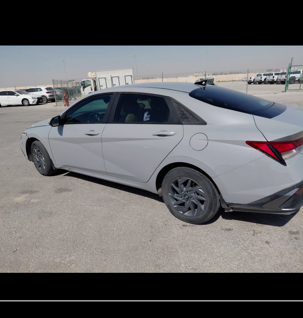 Hyundai Elantra  2024 image