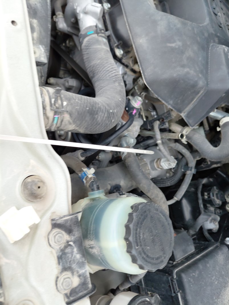 Toyota Hiace Bus  2022 image