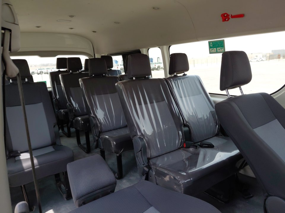 Toyota Hiace Bus  2022 image