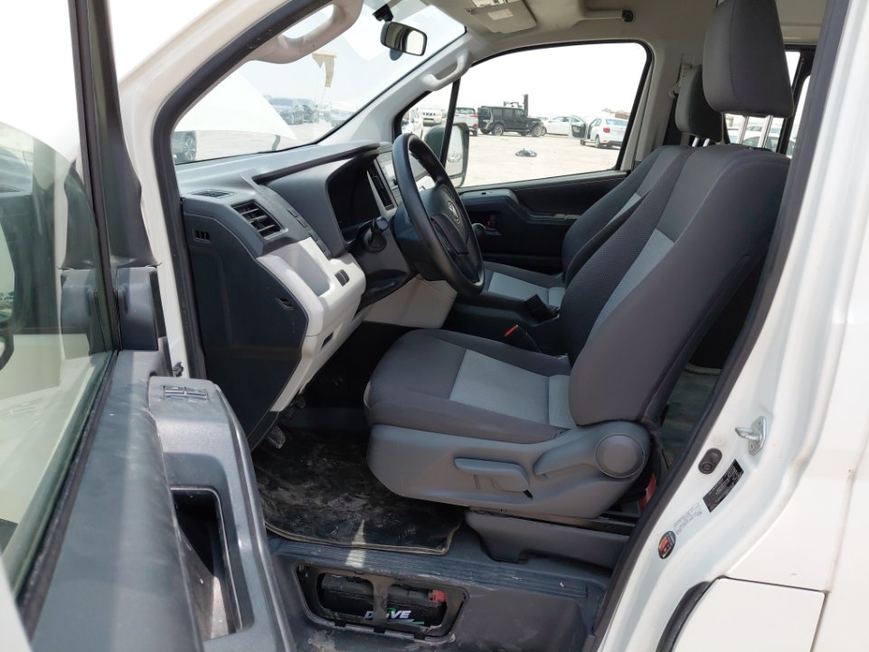 Toyota Hiace Bus  2022 image