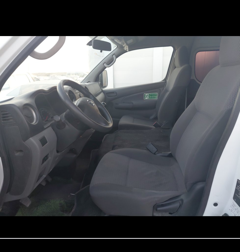 Nissan Urvan  2020 image