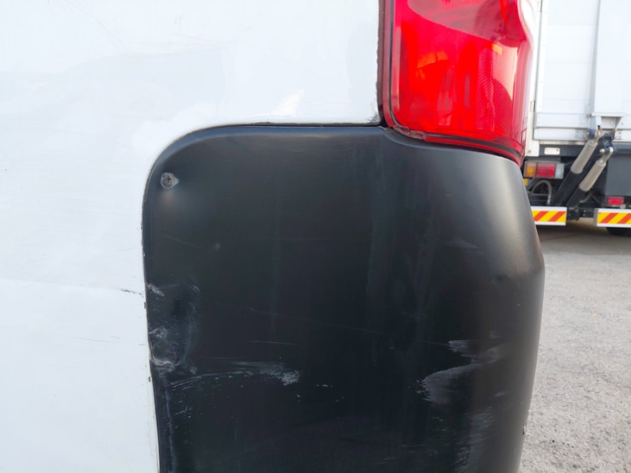 Nissan Urvan  2020 image