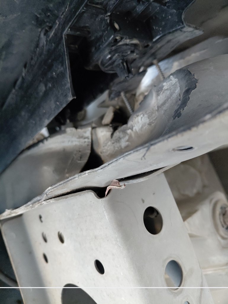 Nissan Urvan  2020 image