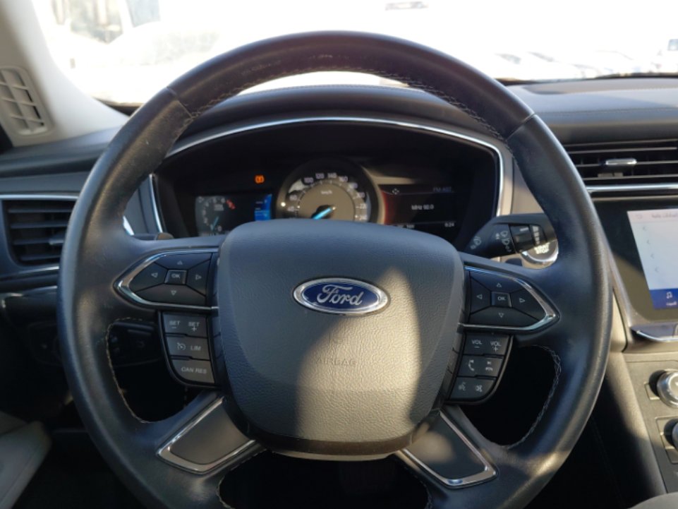 Ford Taurus  2022 image