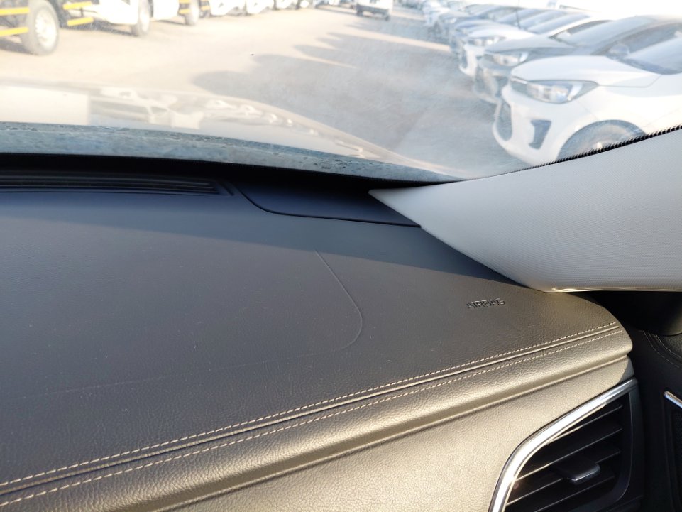 Ford Taurus  2022 image