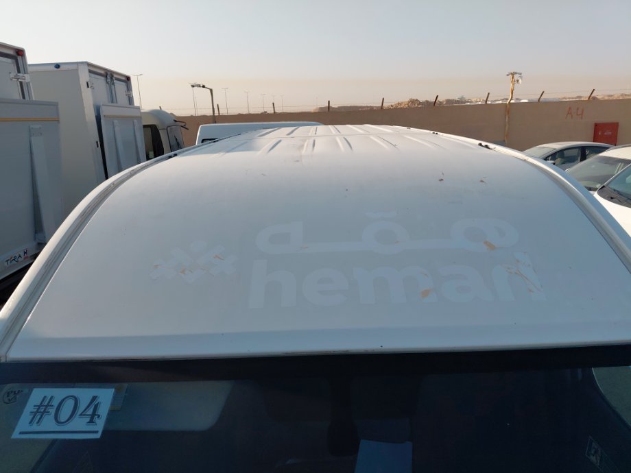 Nissan Urvan  2020 image