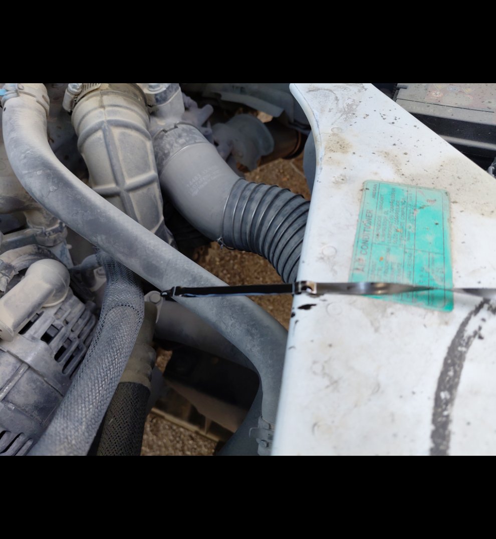 Nissan Urvan  2020 image