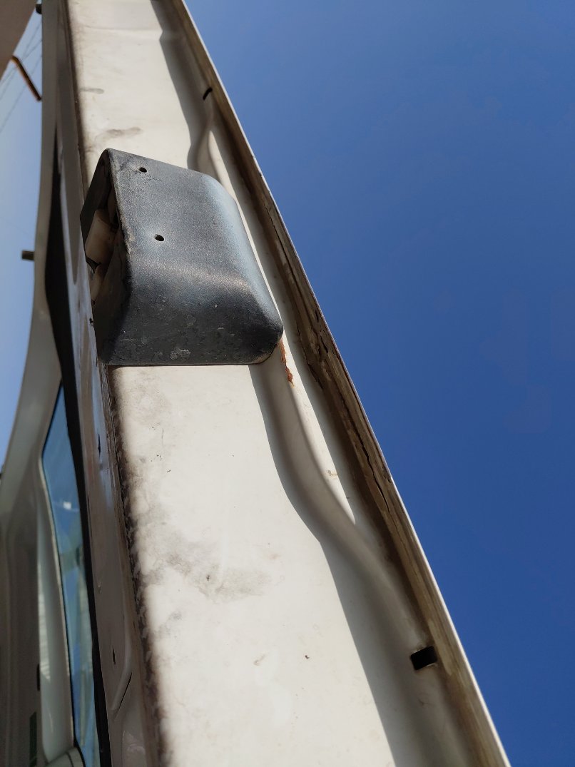 Nissan Urvan  2020 image