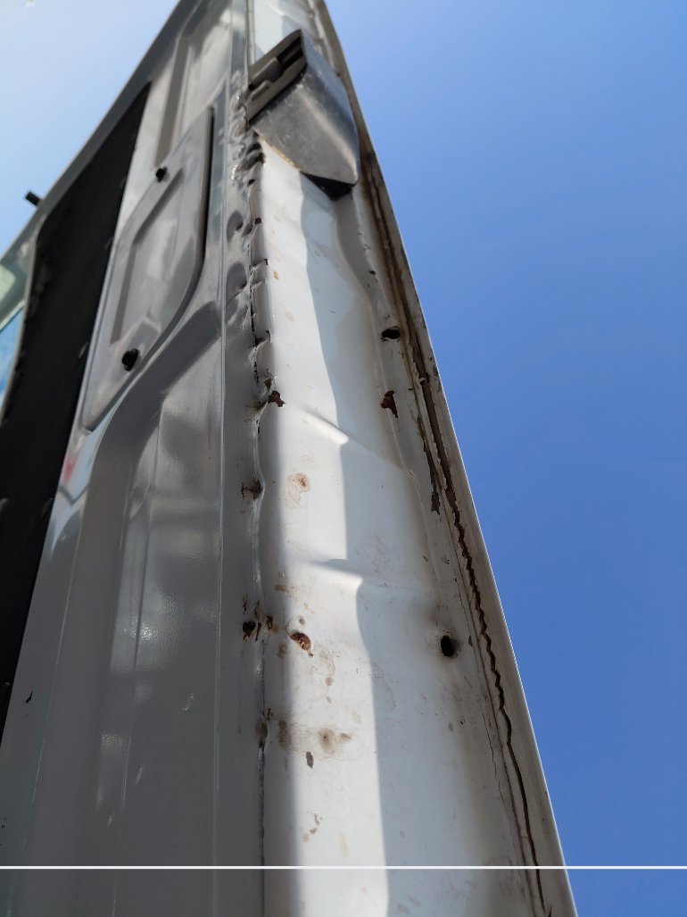 Nissan Urvan  2020 image