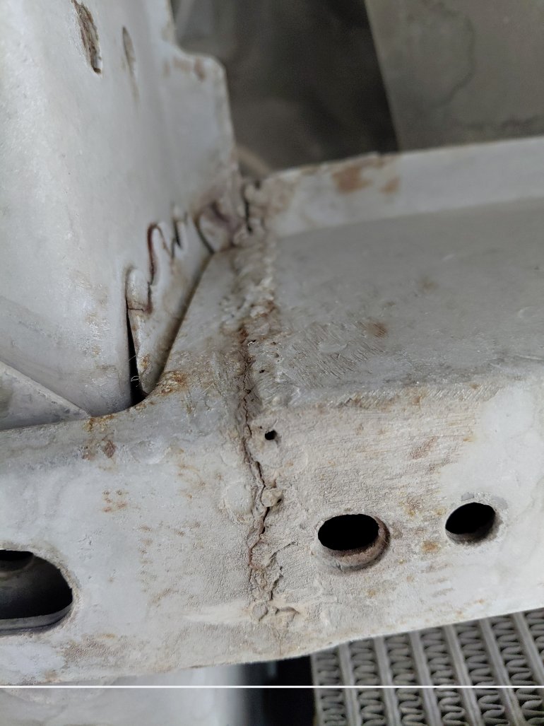 Nissan Urvan  2020 image