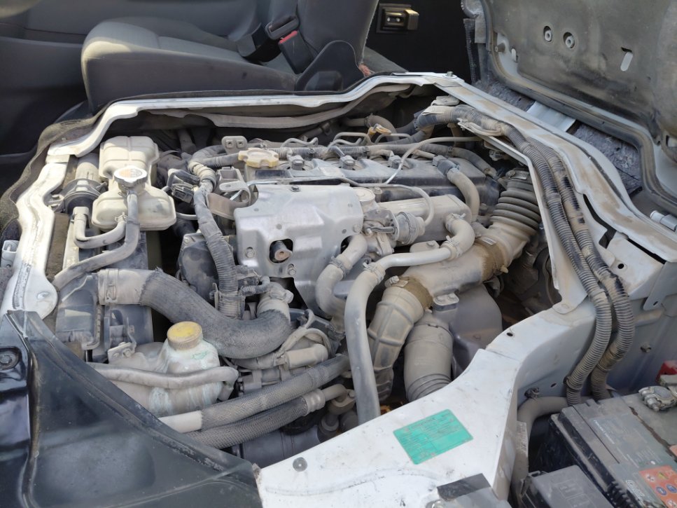 Nissan Urvan  2020 image