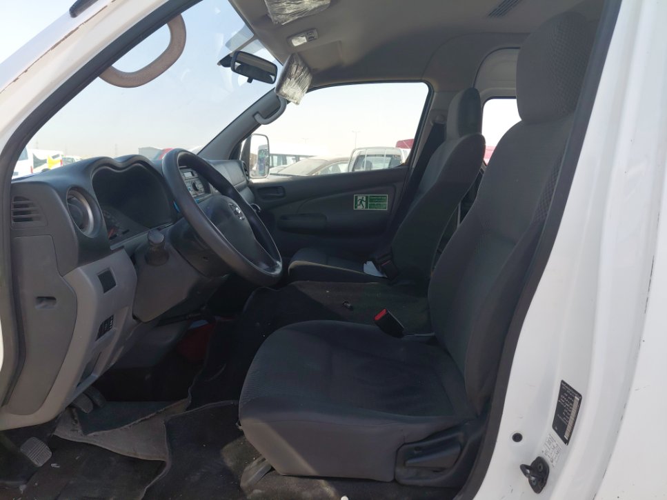 Nissan Urvan  2020 image