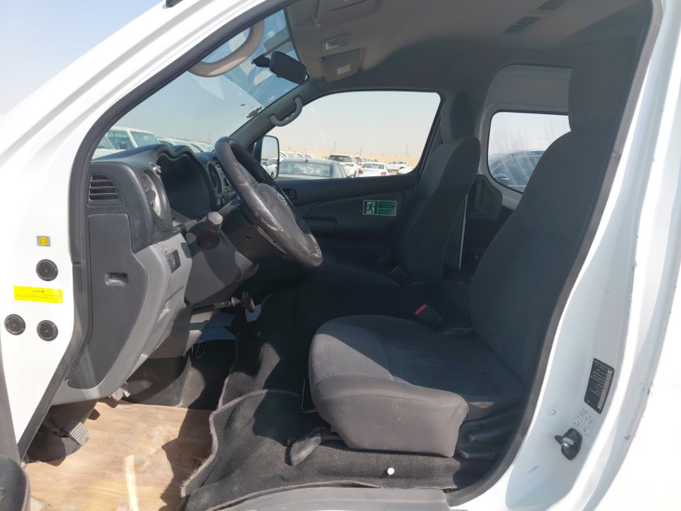 Nissan Urvan  2020 image