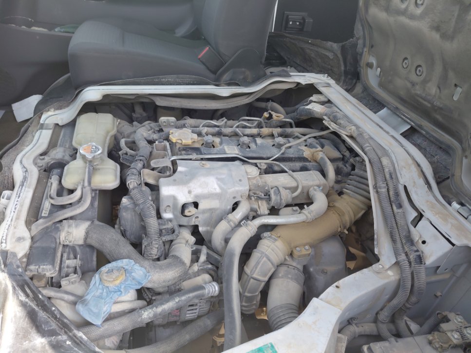 Nissan Urvan  2020 image