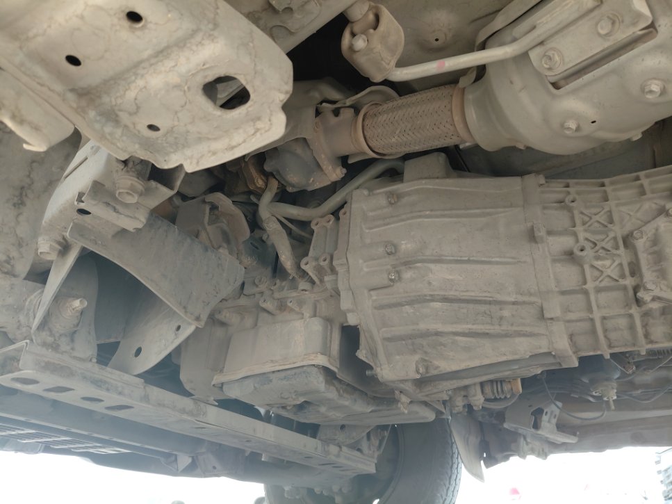 Nissan Urvan  2020 image