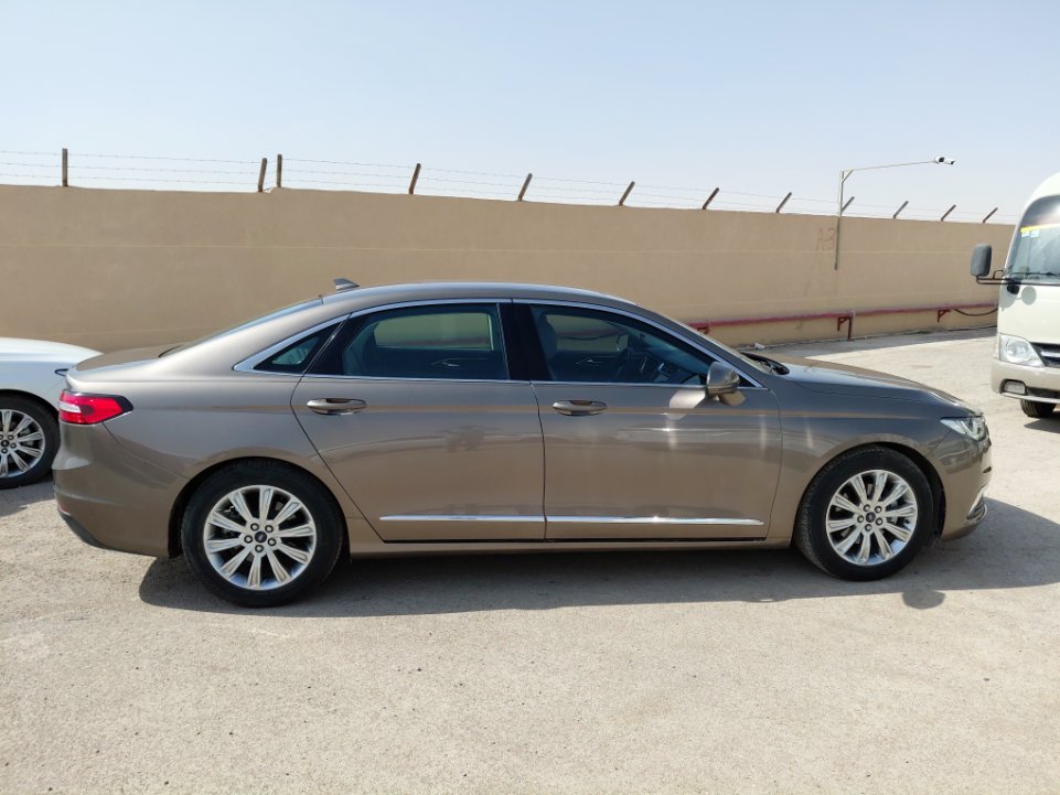 Ford Taurus  2022 image